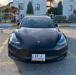 تسلا موديل 3